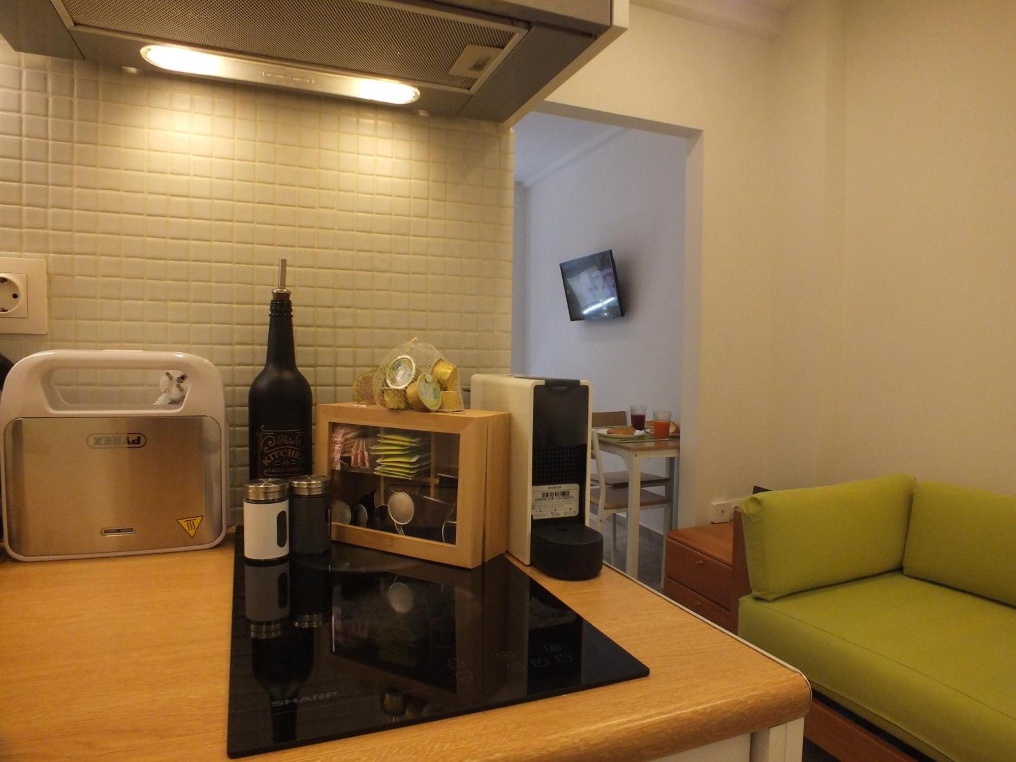 Cozy Apartment At Panormou Metro, Athens City Center Exterior photo